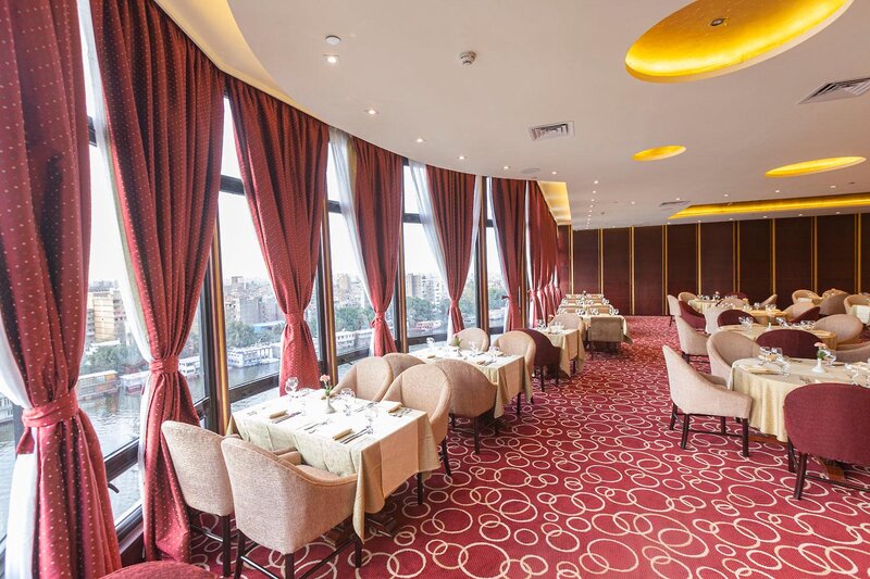 Golden Tulip Flamenco 46