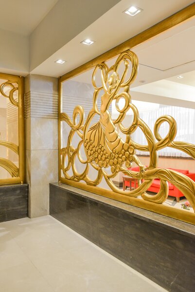 Golden Tulip Flamenco 57