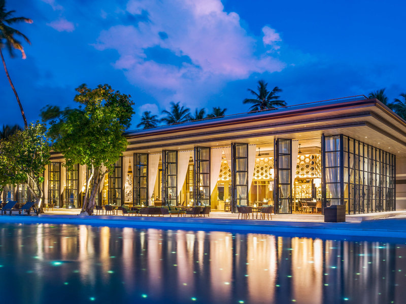 The St. Regis Maldives Vommuli Resort 12