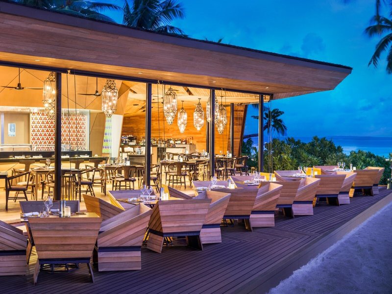 The St. Regis Maldives Vommuli Resort 19