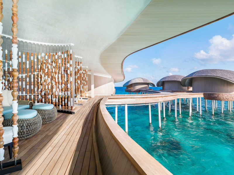 The St. Regis Maldives Vommuli Resort 38