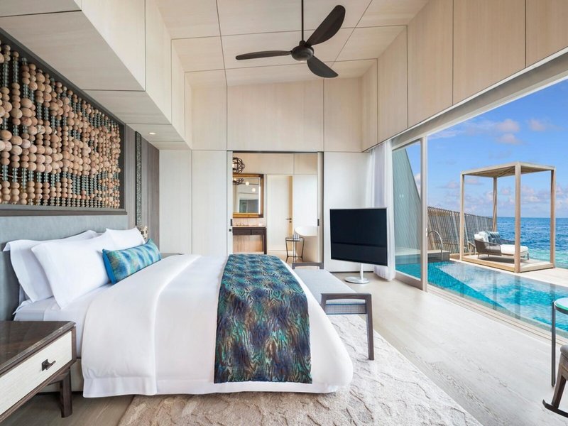 The St. Regis Maldives Vommuli Resort 50