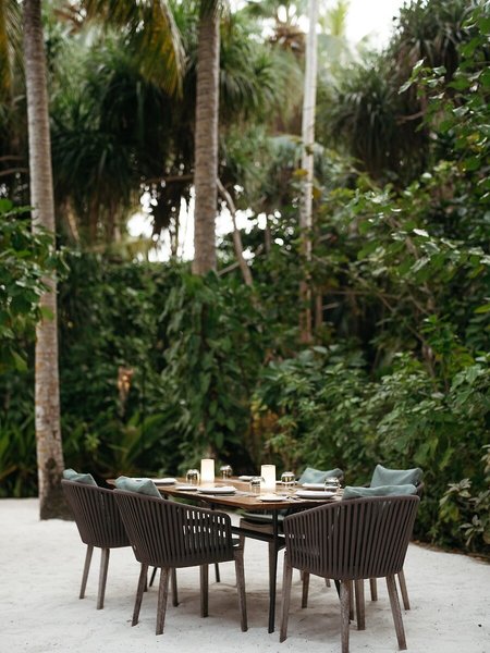 The St. Regis Maldives Vommuli Resort 23