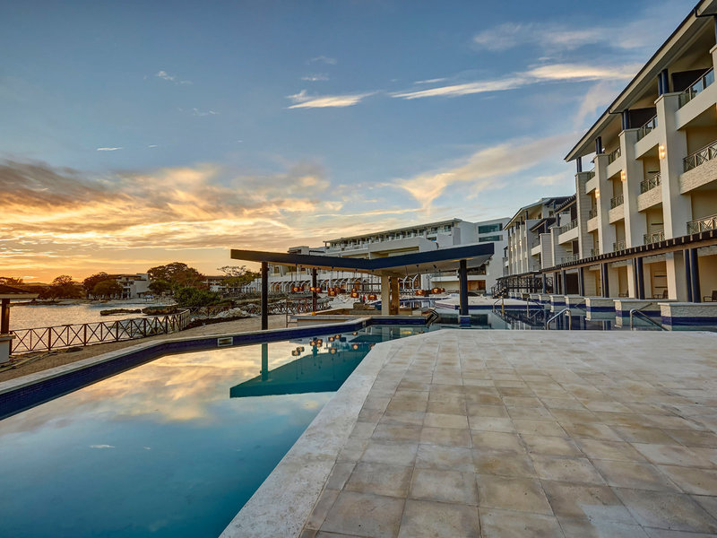 Hideaway at Royalton Negril 7