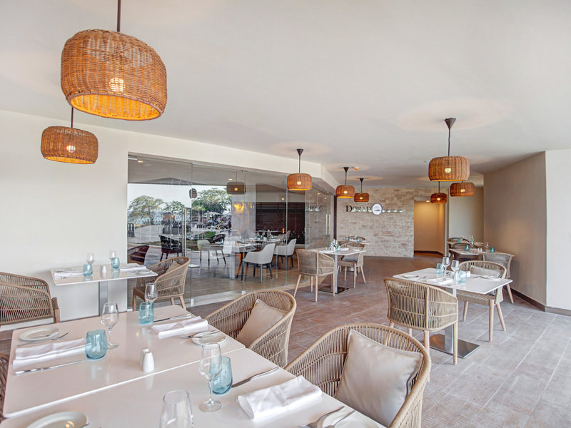 Hideaway at Royalton Negril 11