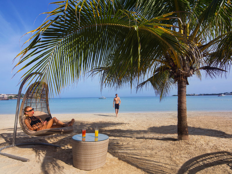 Hideaway at Royalton Negril 2