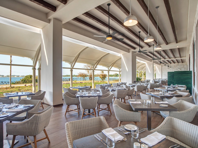 Hideaway at Royalton Negril 10