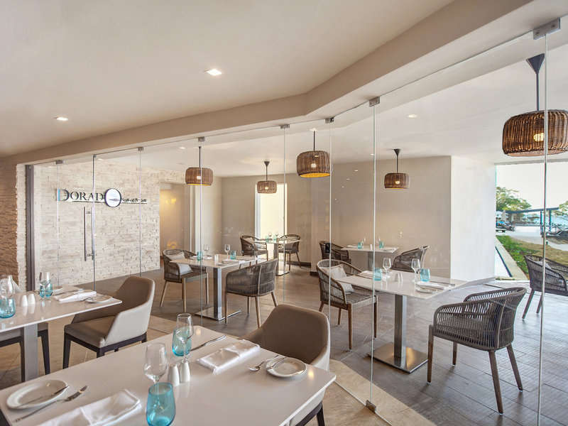 Hideaway at Royalton Negril 12