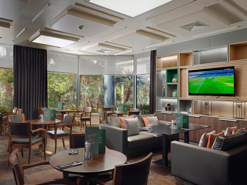 Holiday Inn Athen Attica Av Airport W 11