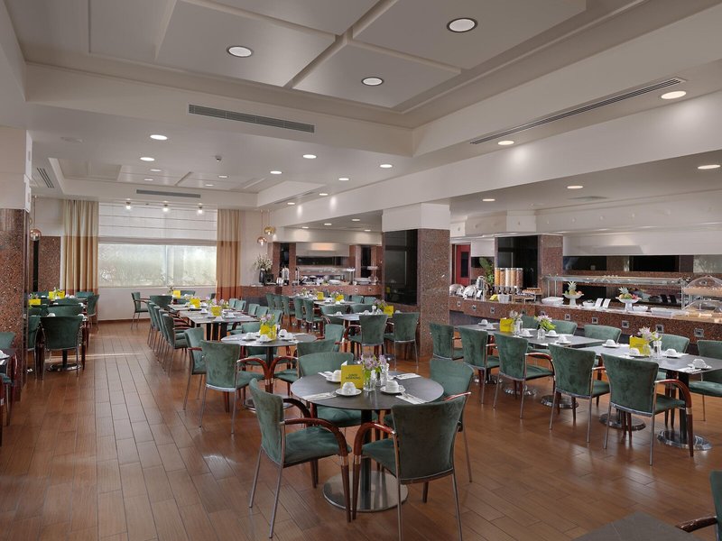 Holiday Inn Athen Attica Av Airport W 13