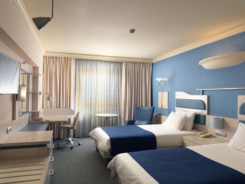 Holiday Inn Athen Attica Av Airport W 24