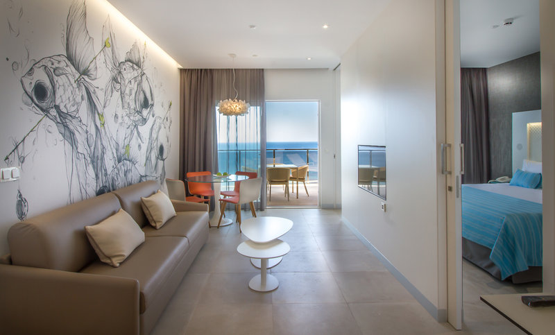 ESTIMAR Calpe Suitopia 3 & Three 4