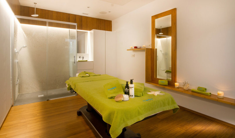 ESTIMAR Calpe Suitopia 3 & Three 13