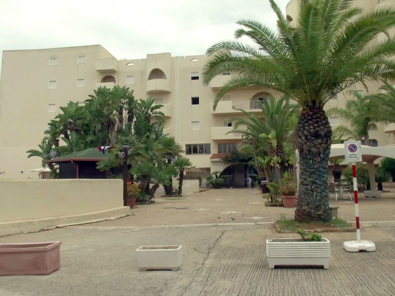 Paradise Beach Resort