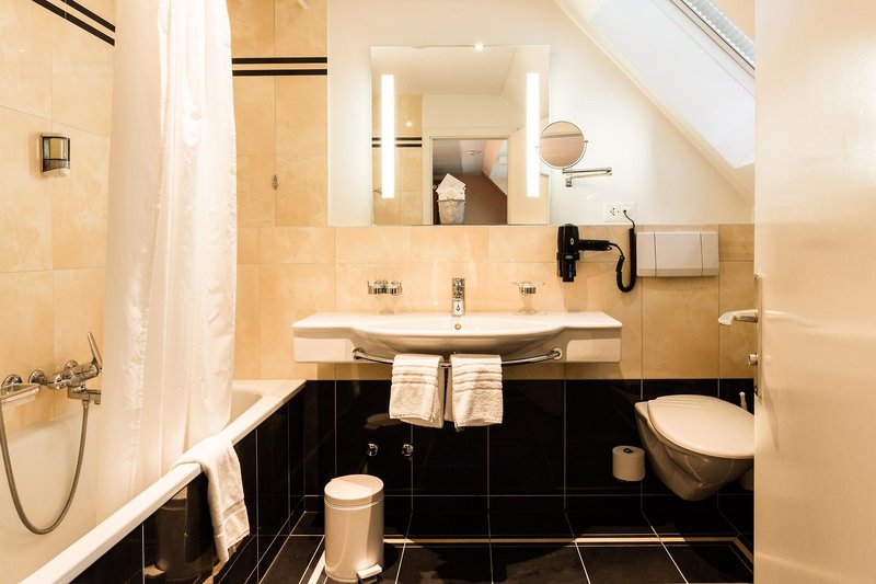 ENGIMATT City-Gardenhotel 5