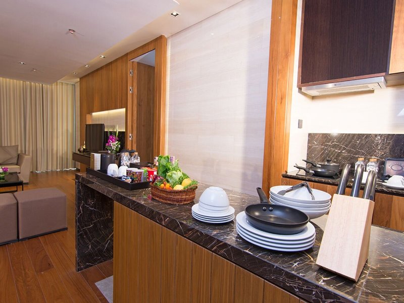 Lancaster Bangkok 18