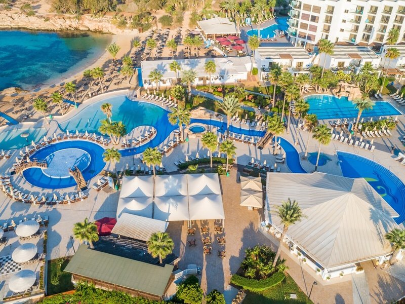 Adams Beach & Deluxe Wing 3