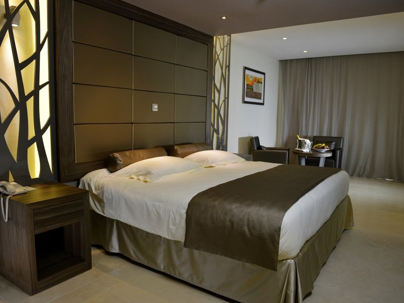 Adams Beach & Deluxe Wing 31