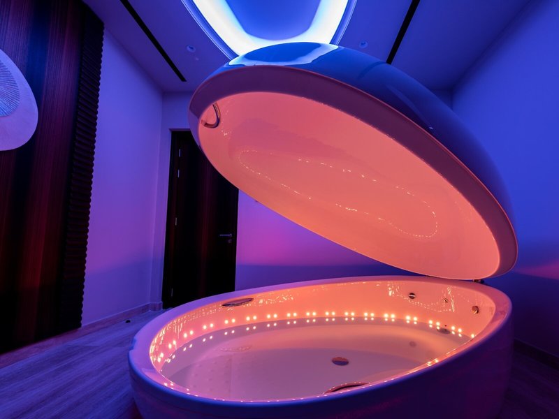 Adams Beach & Deluxe Wing 13