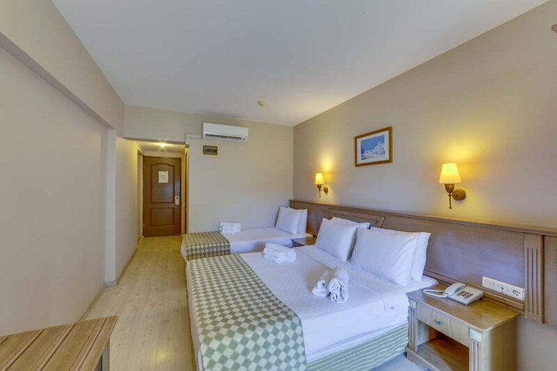 Smart Stay Beach Hotel 5