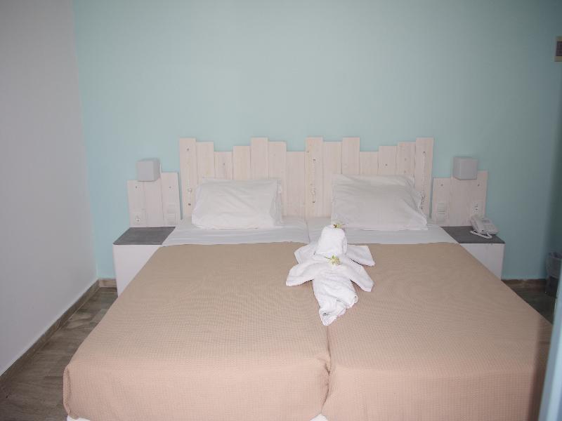 Iris Hotel 2