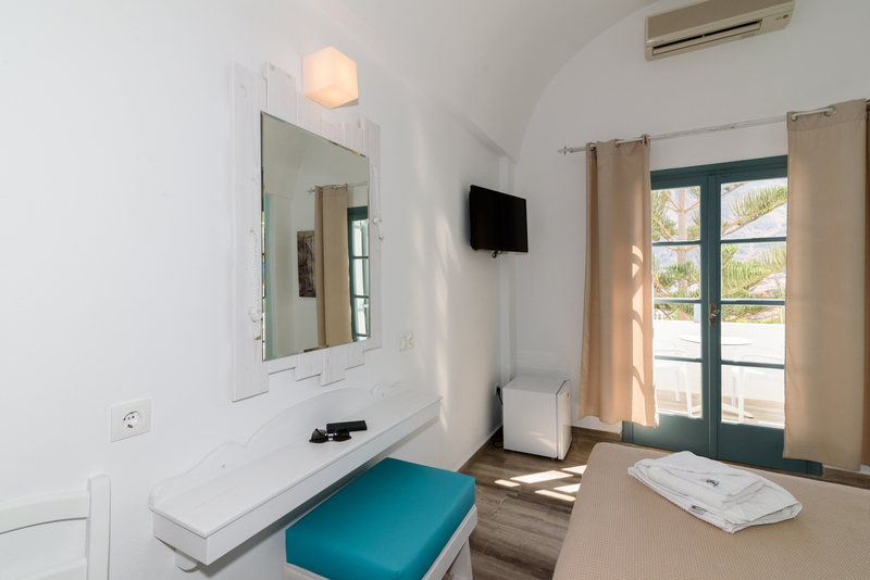 Iris Hotel 2