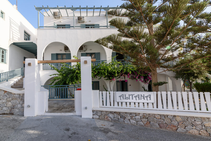 Iris Hotel 4
