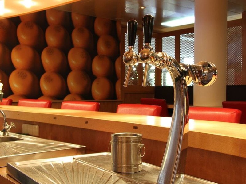 Best Western Plus Amsterdam Airport Hotel 12