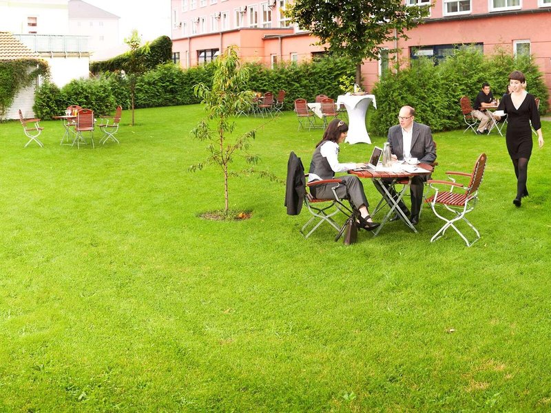 Best Western Premier Airporthotel Fontane Berlin 4