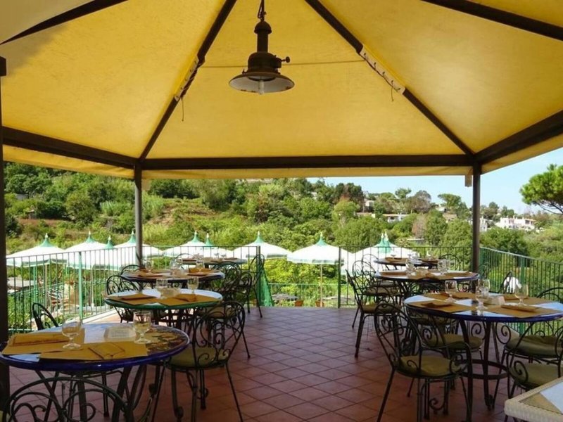 La Pergola Hotel Terme & Villa Flavio 32