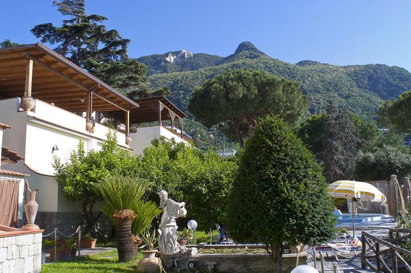 La Pergola Hotel Terme & Villa Flavio 7
