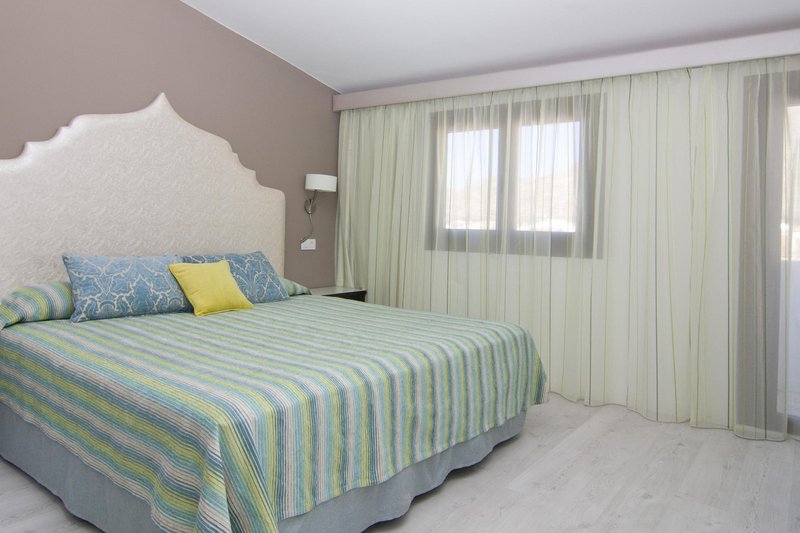 Hoposa Hotel Bahia 10