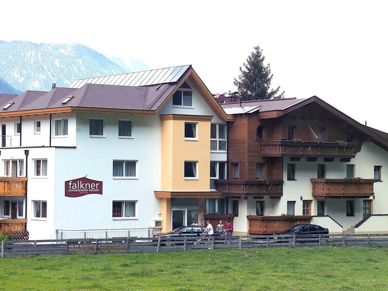 Falkner Appartement Resort 1