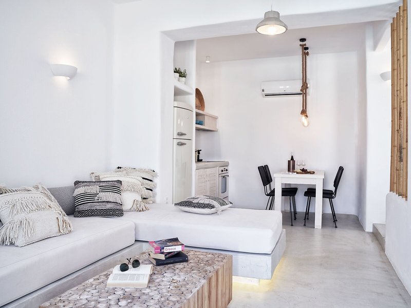 Naxian Utopia Luxury Villas & Suites 40