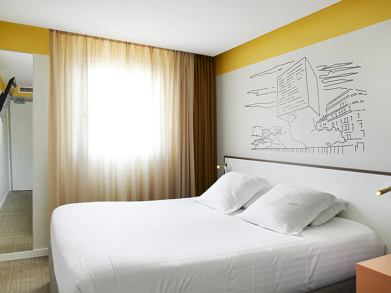 Hotel du Pin Nice 2