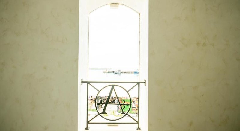 Hotel Antik 8