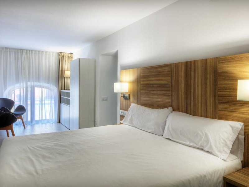 Hotel Lauria 49