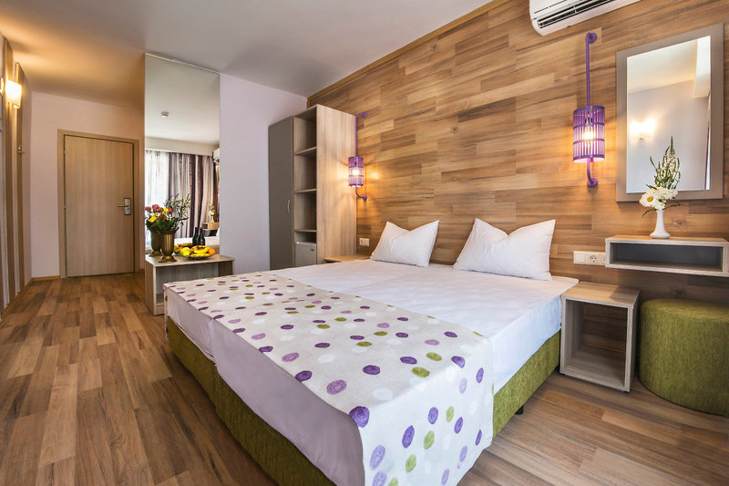 HI Hotels Imperial Resort 9
