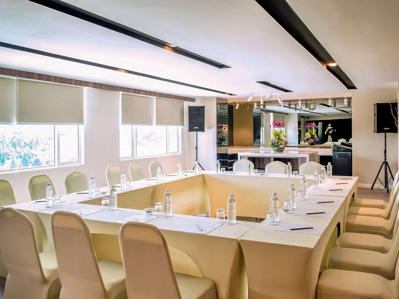 Mercure Kota Kinabalu City Centre 7