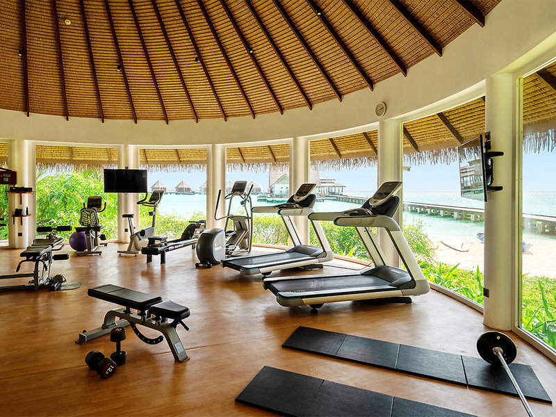Mercure Maldives Kooddoo Resort 7