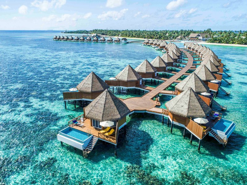 Mercure Maldives Kooddoo Resort 1