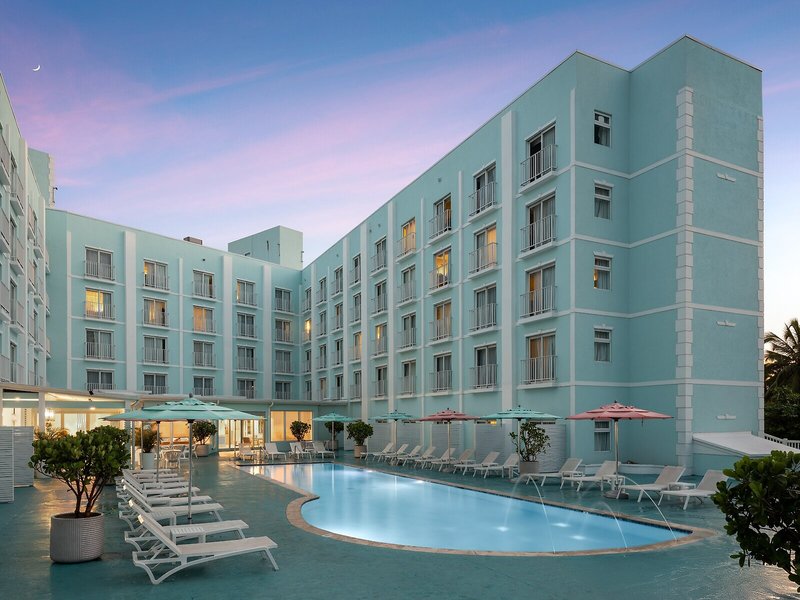 Courtyard Nassau Downtown/Junkanoo Beach 2