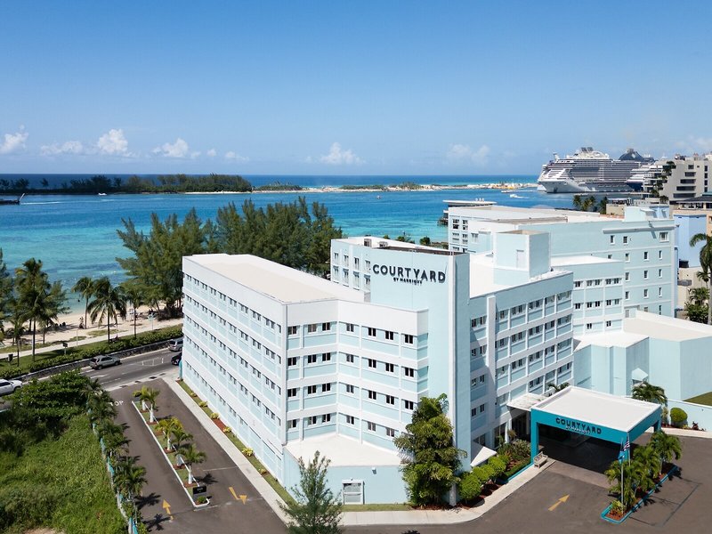 Courtyard Nassau Downtown/Junkanoo Beach 5