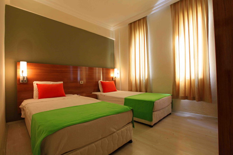 Sunlight Garden Hotel 8