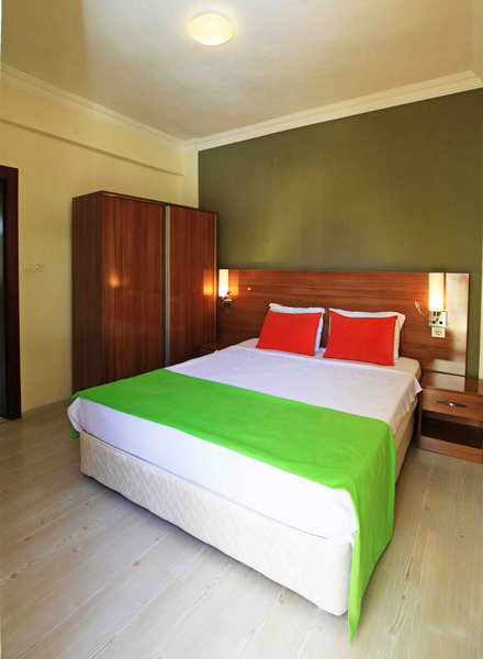 Sunlight Garden Hotel 9