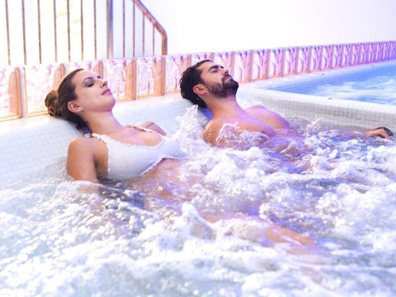 Dynastic Hotel & Spa 7