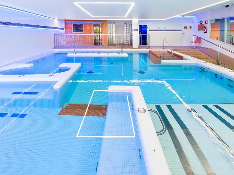 Dynastic Hotel & Spa 13