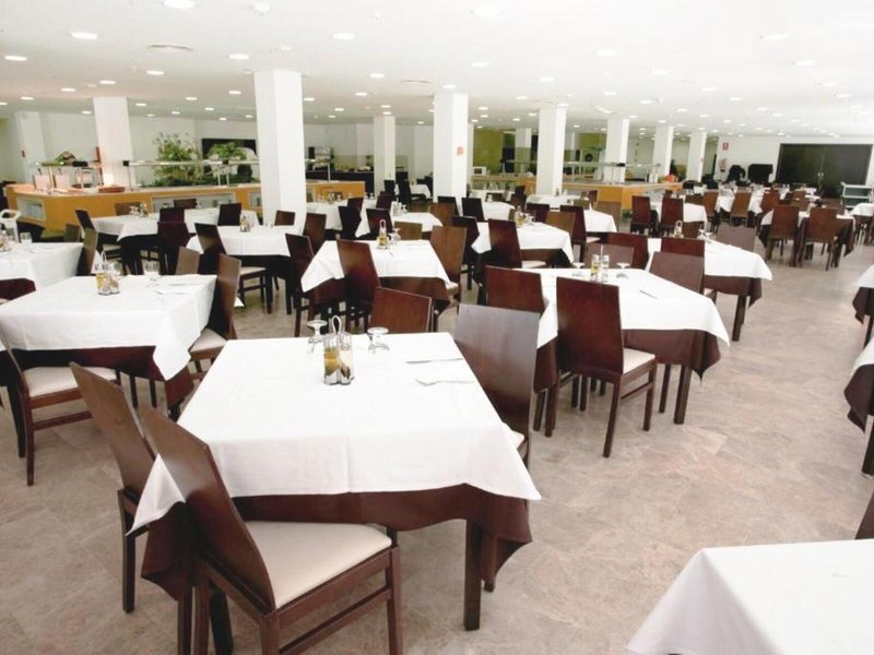 Dynastic Hotel & Spa 25