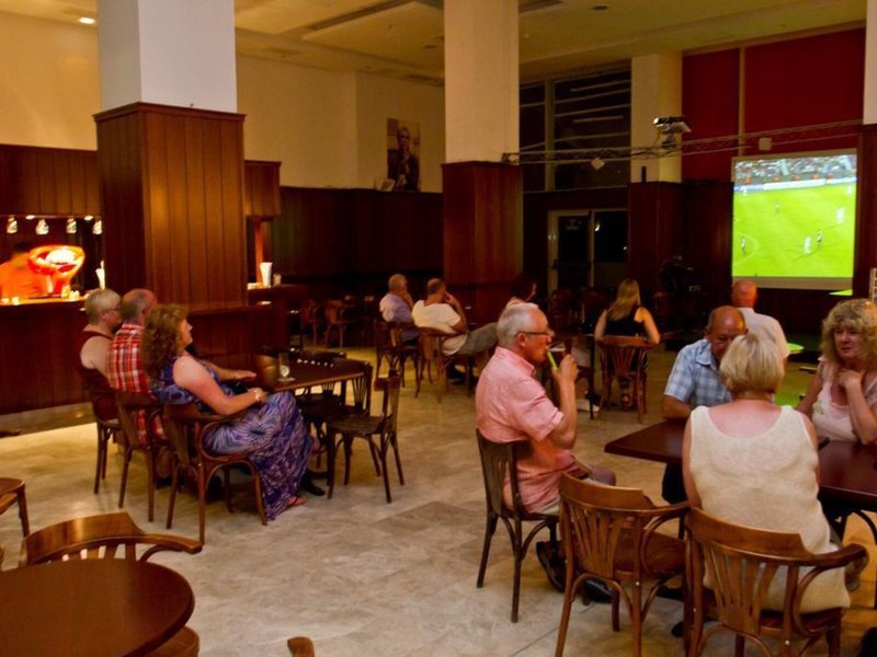 Dynastic Hotel & Spa 27