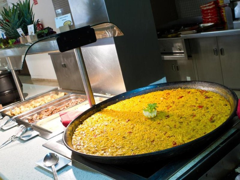 Dynastic Hotel & Spa 28